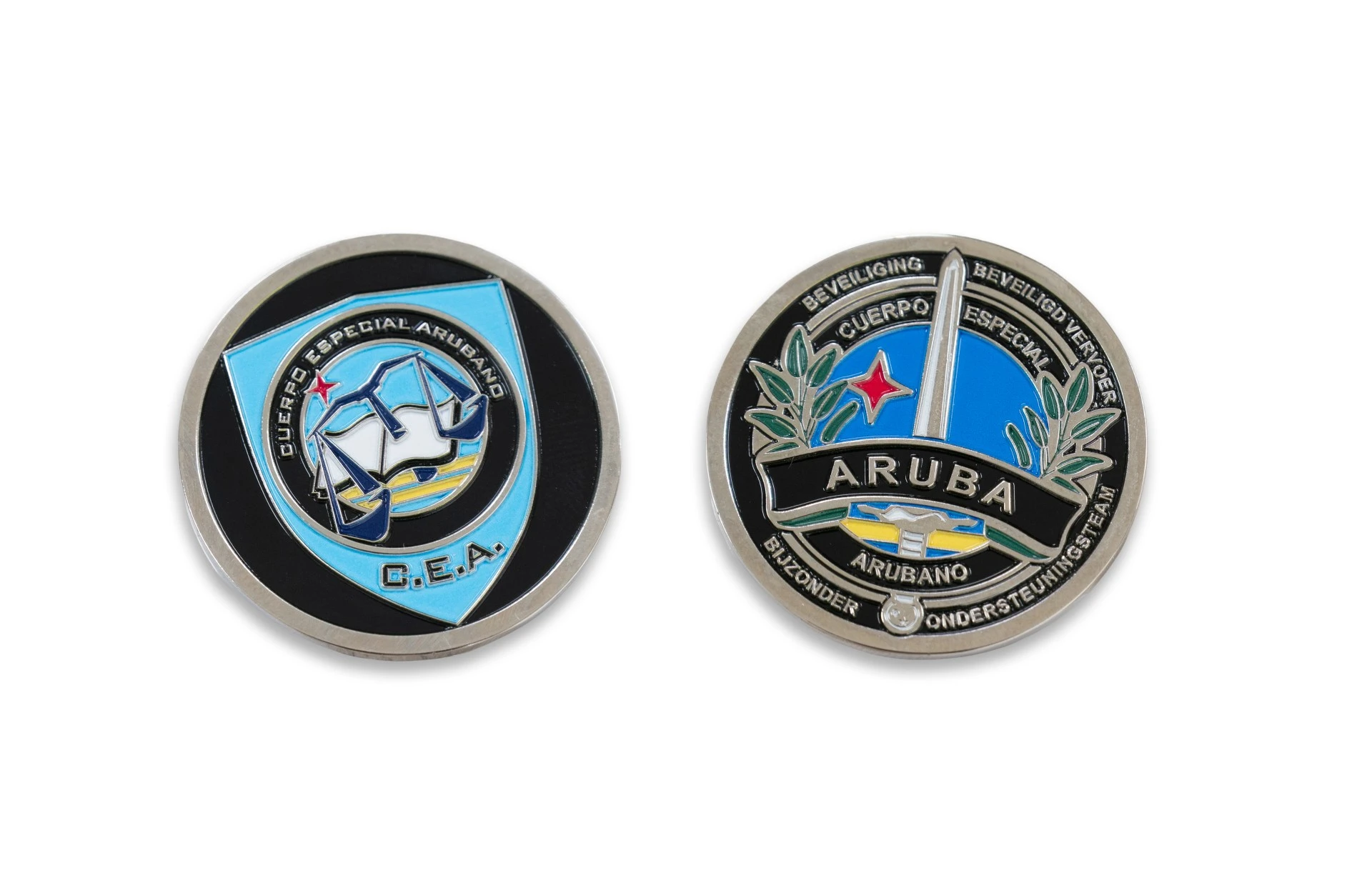 Minister di Husticia a ricibi moneda di reconocemento di CEA