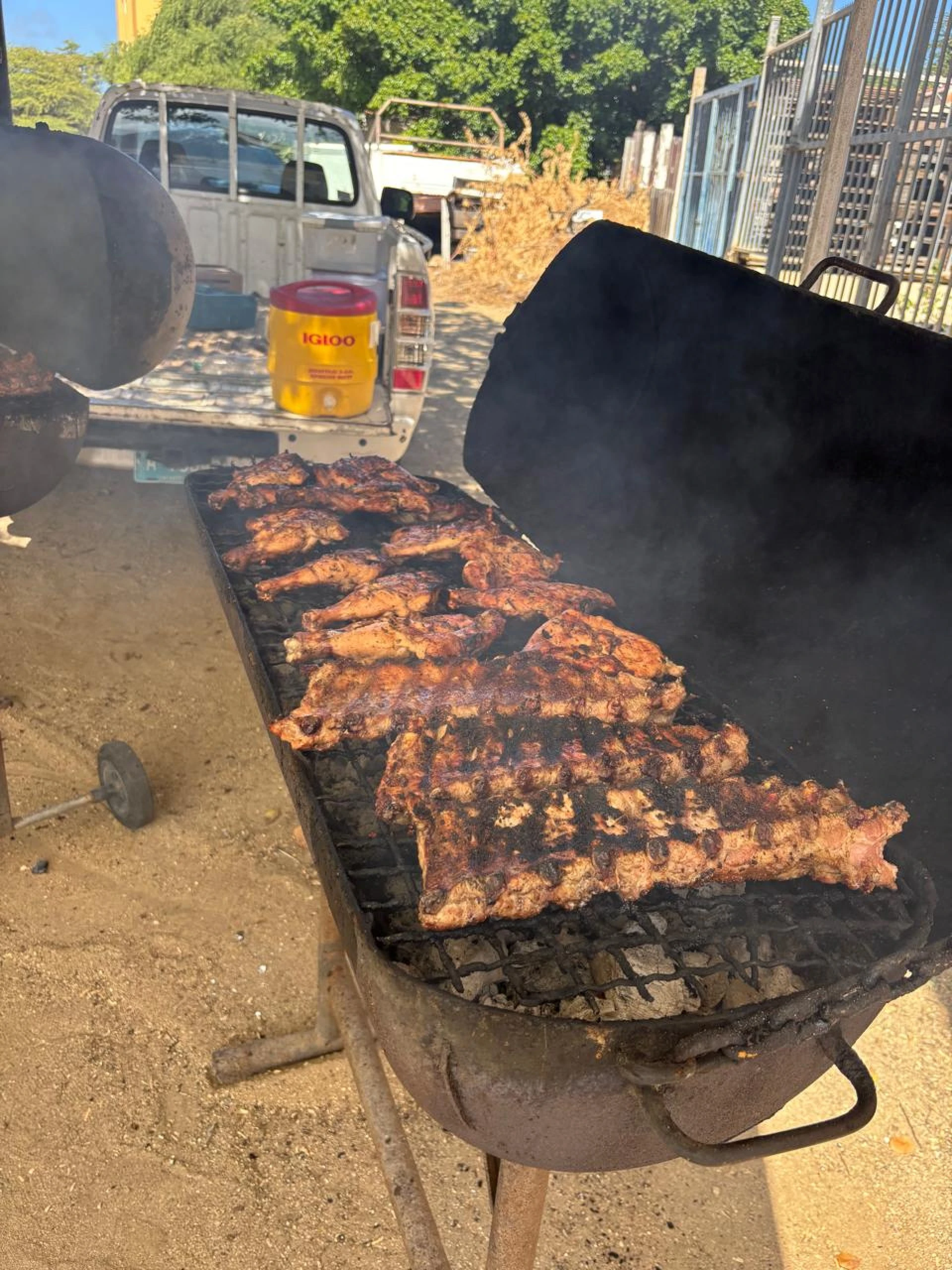 San Nicolas PoP-Up Market ta crece como motor di economia local cu mas di 60 vendornan presente e diasabra aki
