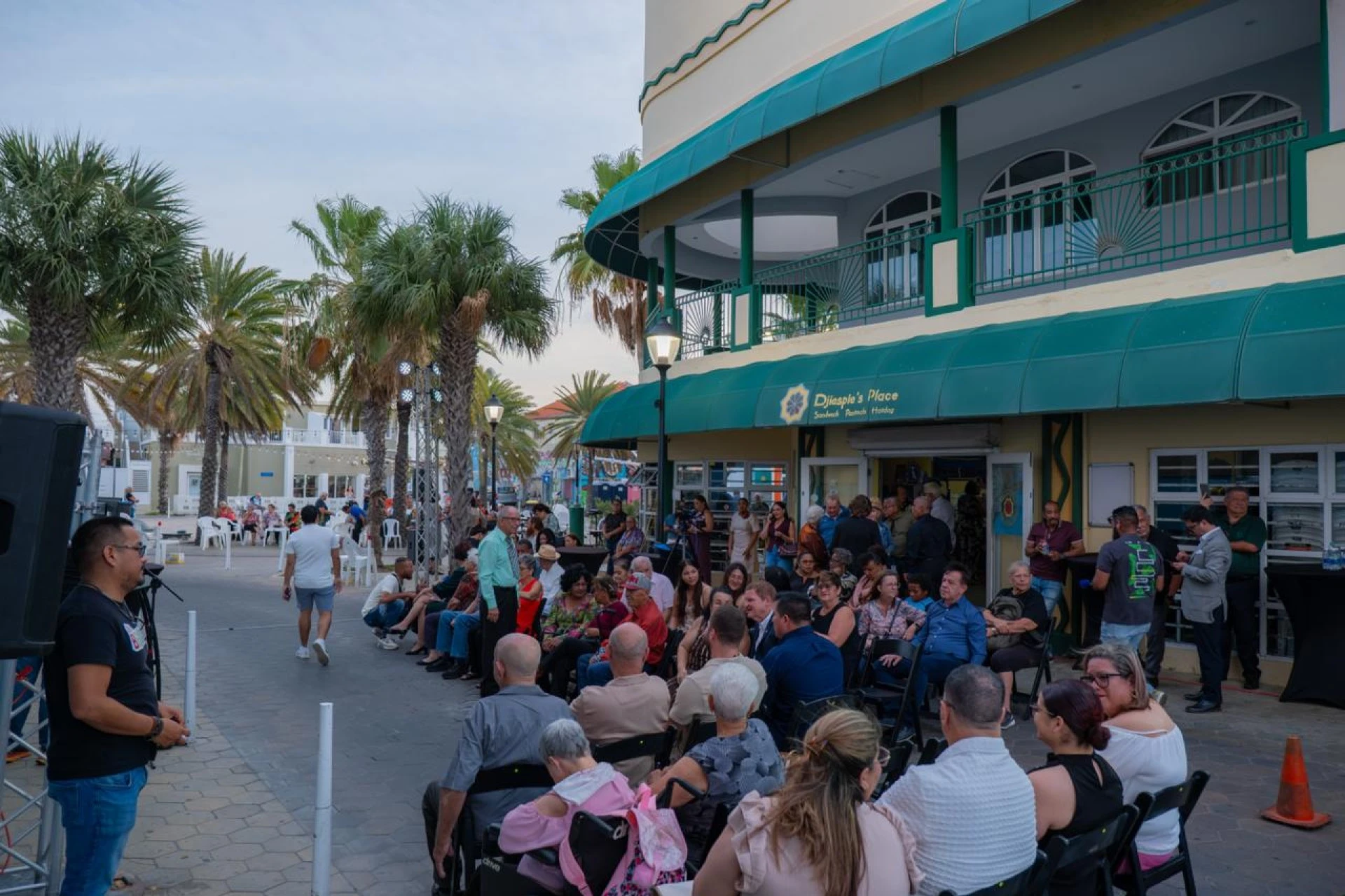 Caya Zepp Wever inaugura como homenahe na su legado