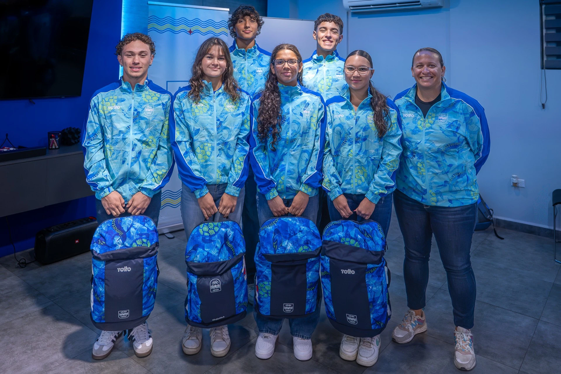 Aruba Aquatics Federation bon representa na IV Weganan Suramericano di Hubentud