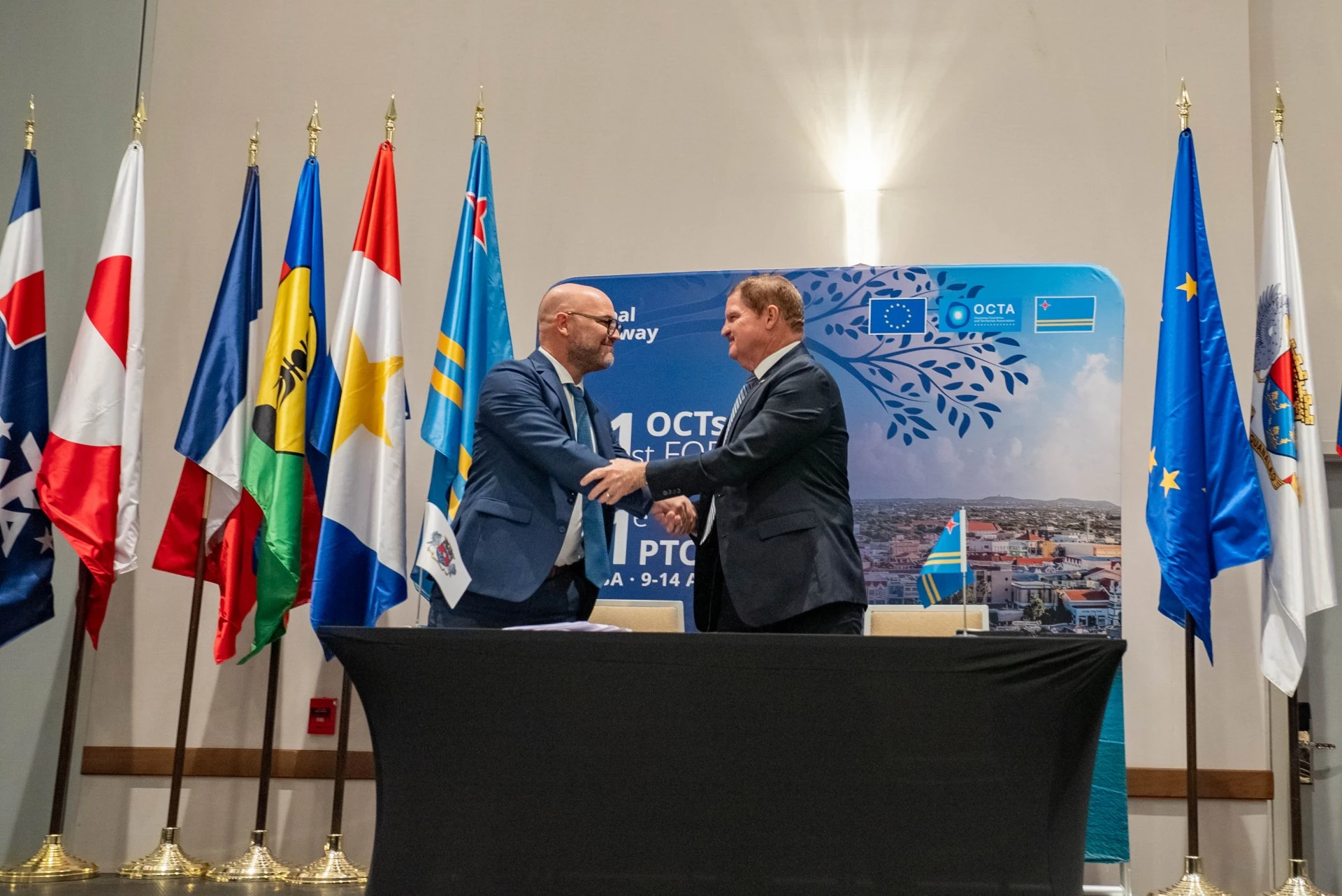 Xavier Lédée di Saint-Barthélemy: Maneho di desperdicio, produccion di awa y planificacion urbano ta reto en comun