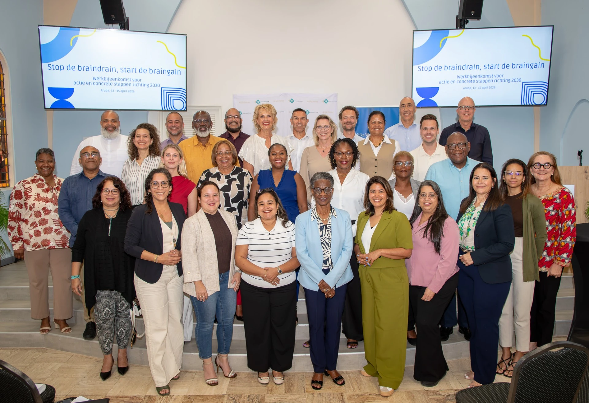 Fase nobo pa colaboracion structural den enseñansa superior y investigacion den Reino