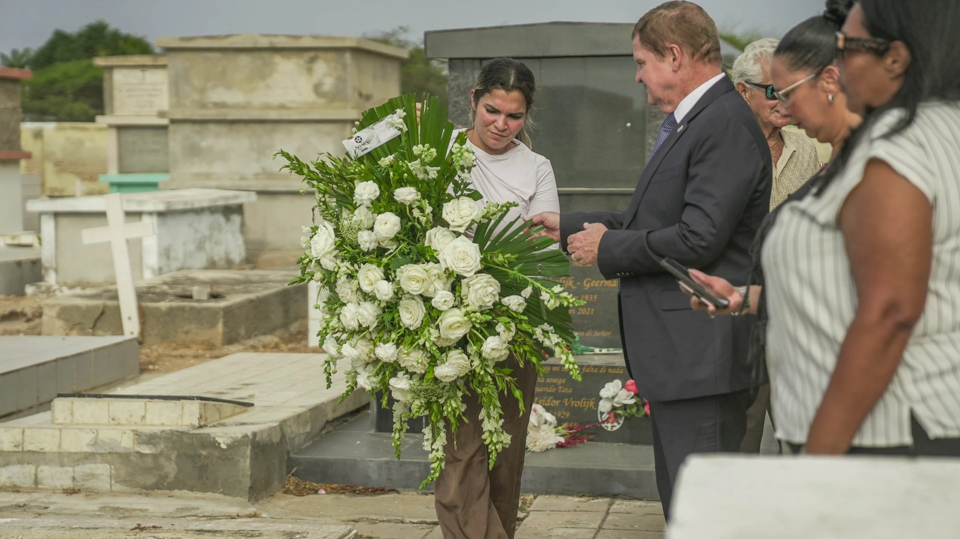 Minister President Mike Eman ta conmemora: Ceremonia di krans na Santana di Zeewijk ta honra memoria di Jacobo “Coco” Winterdal