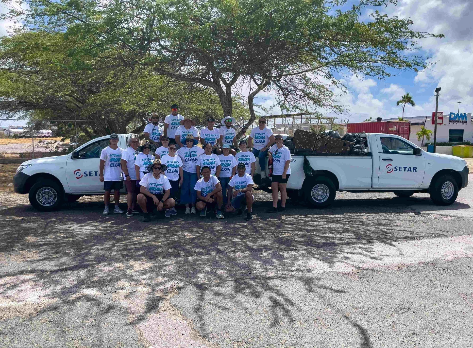 SETAR a participa na e Coastal Clean Up Event di AHATA en conexion cu Earth Day