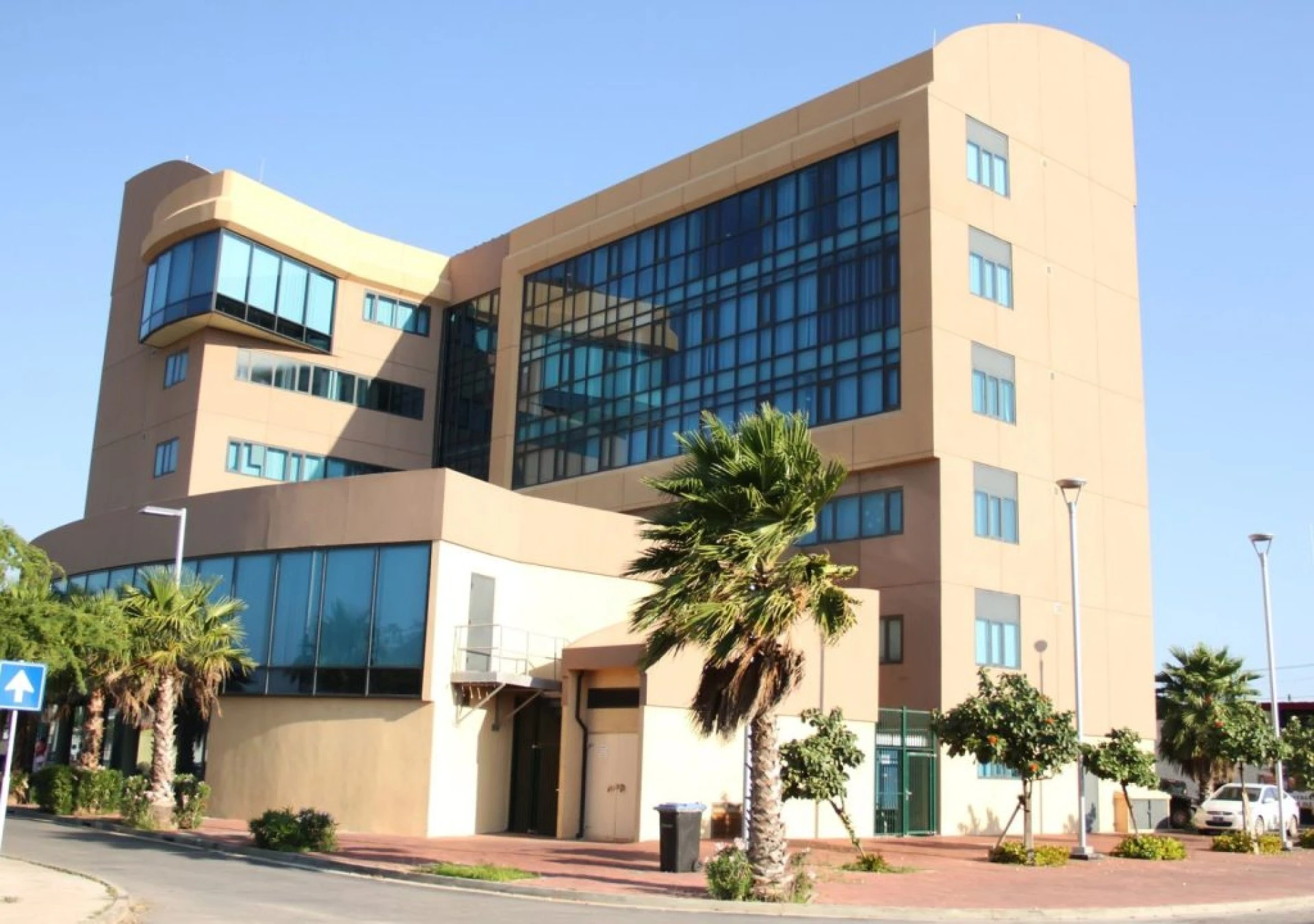 DIMAS a procesa casi 100% di e peticionnan di 2025 y a subraya e importancia pa tin bo email adres personal semper na ordo den e proceso di aplicacion pa permiso