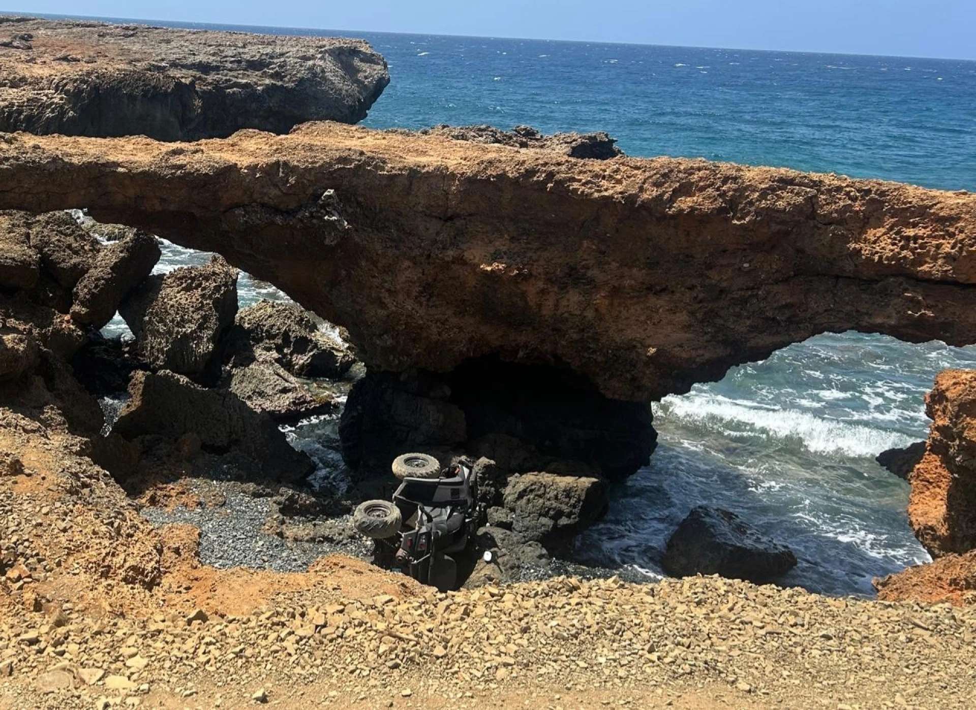 Turista Americano ta fayece den Accidente di UTV na Black Stone Beach