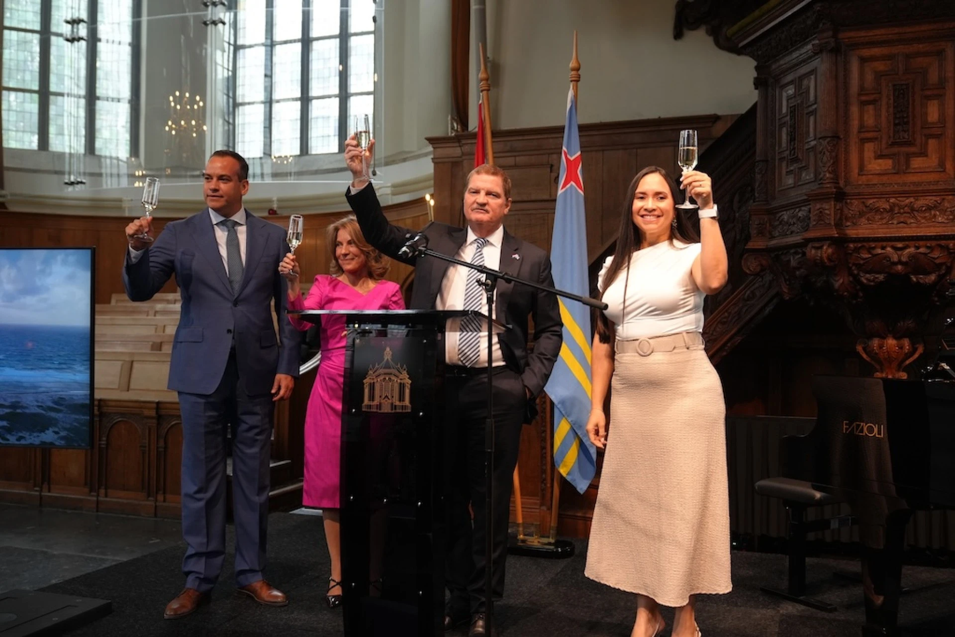 Aruba a introduci Mildred Schwengle como minister plenipotenciario na Hulanda