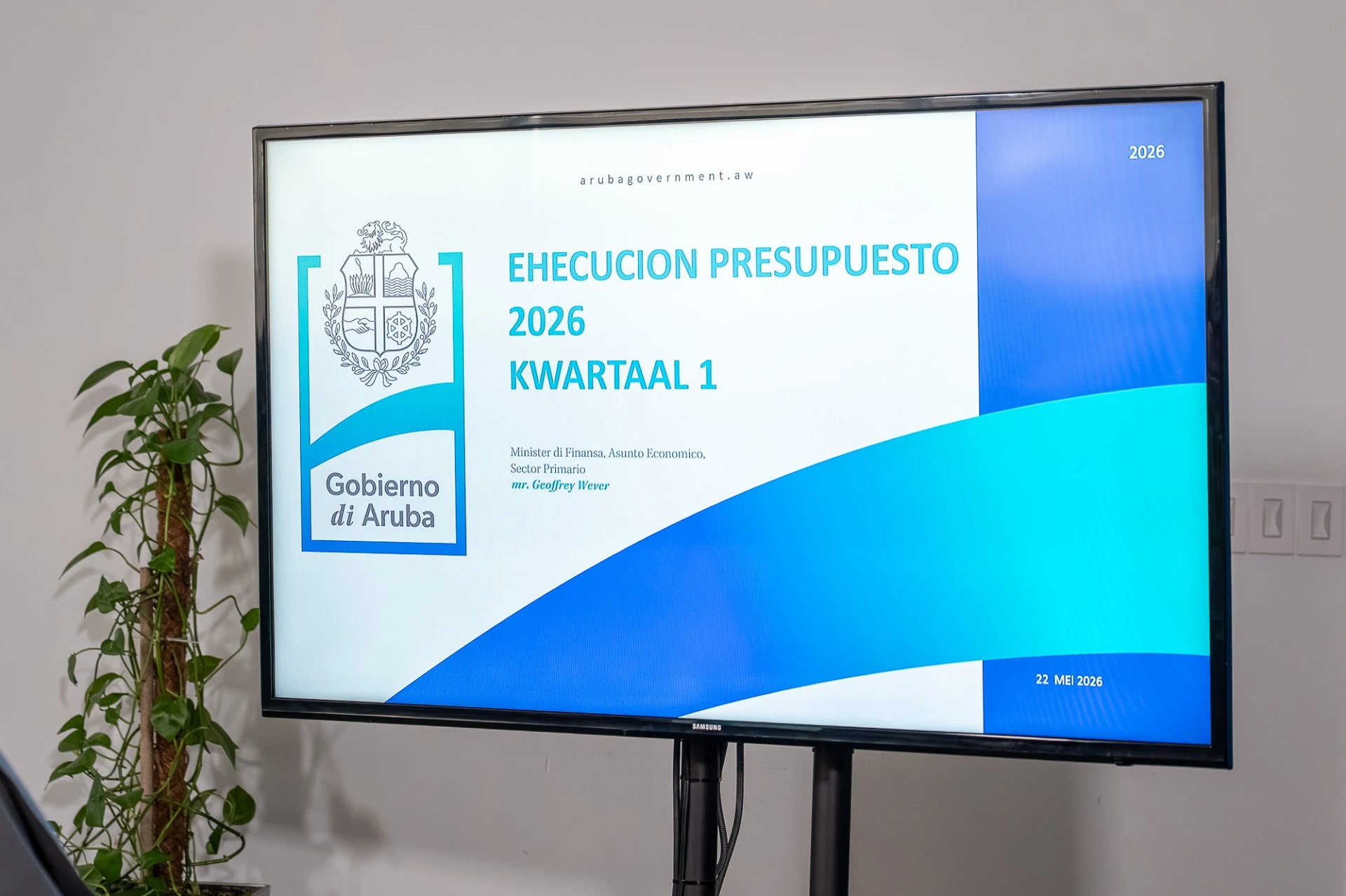Minister Geoffrey Wever: Resultado financiero positivo den prome tres lunanan di 2026