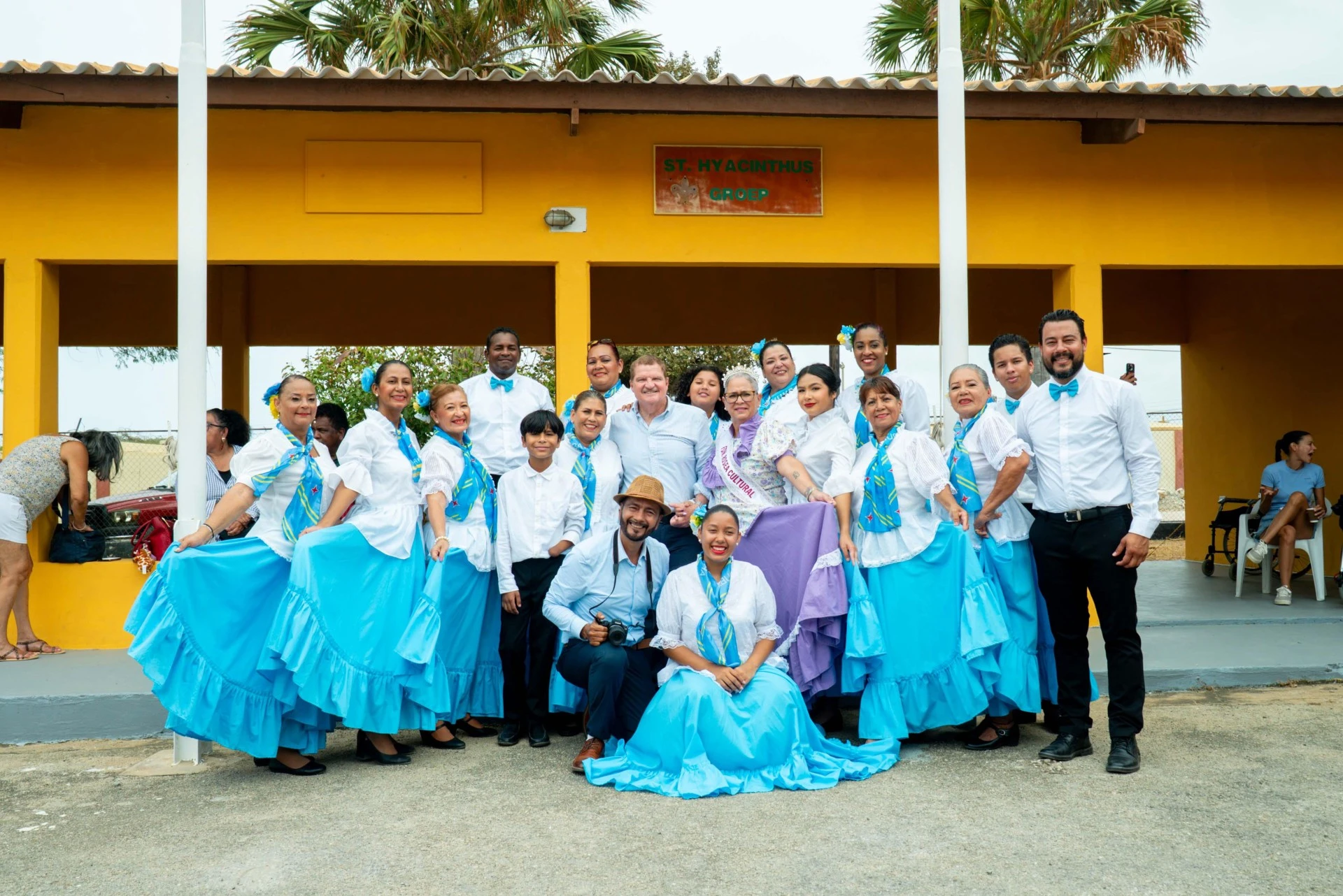 Prome Minister Mike Eman ta destaca balor di preserva nos monumentonan y mantene comunitarismo